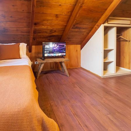Wesley House Hosteria Boutique San Martín de los Andes المظهر الخارجي الصورة