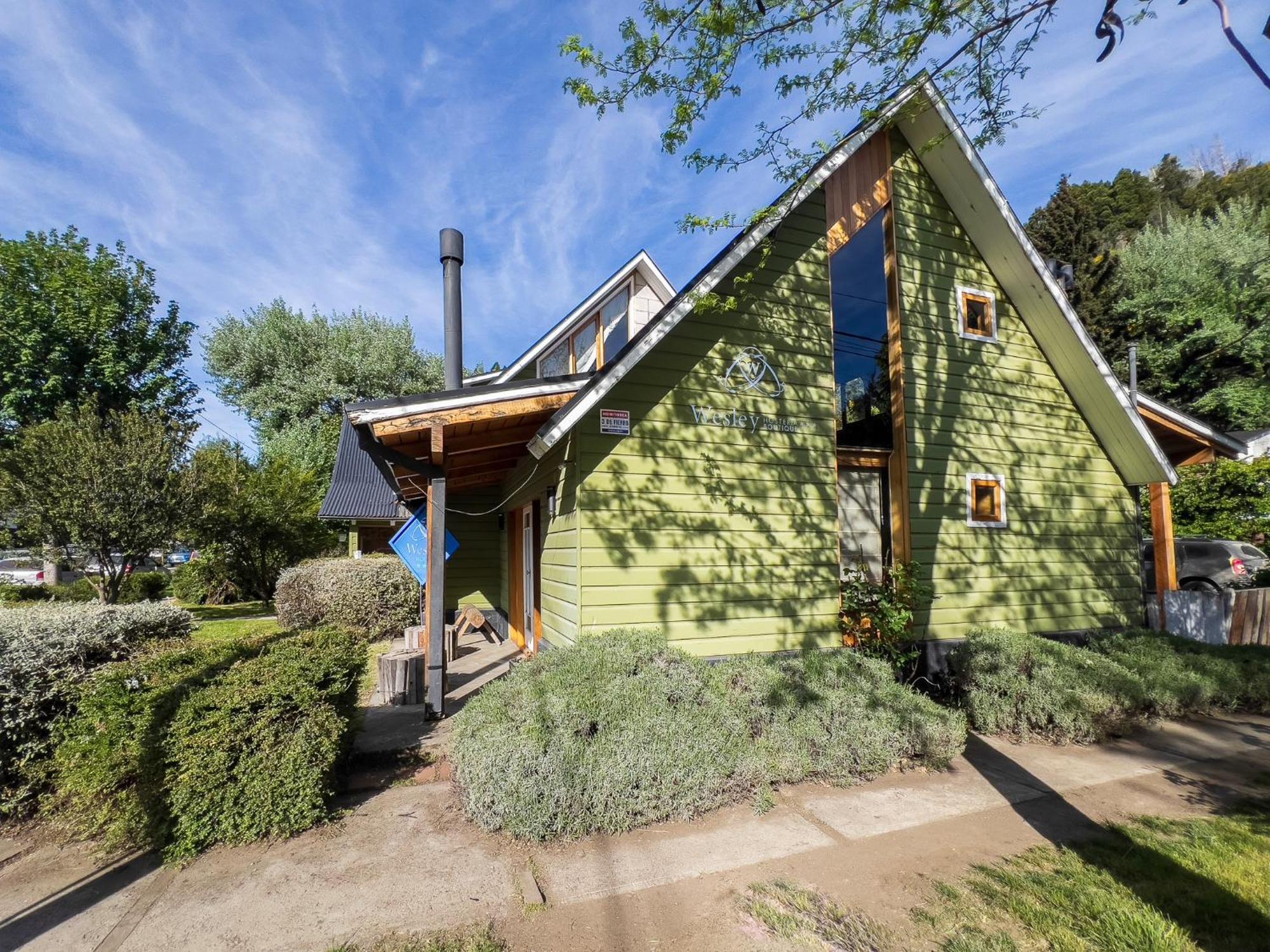 Wesley House Hosteria Boutique San Martín de los Andes المظهر الخارجي الصورة