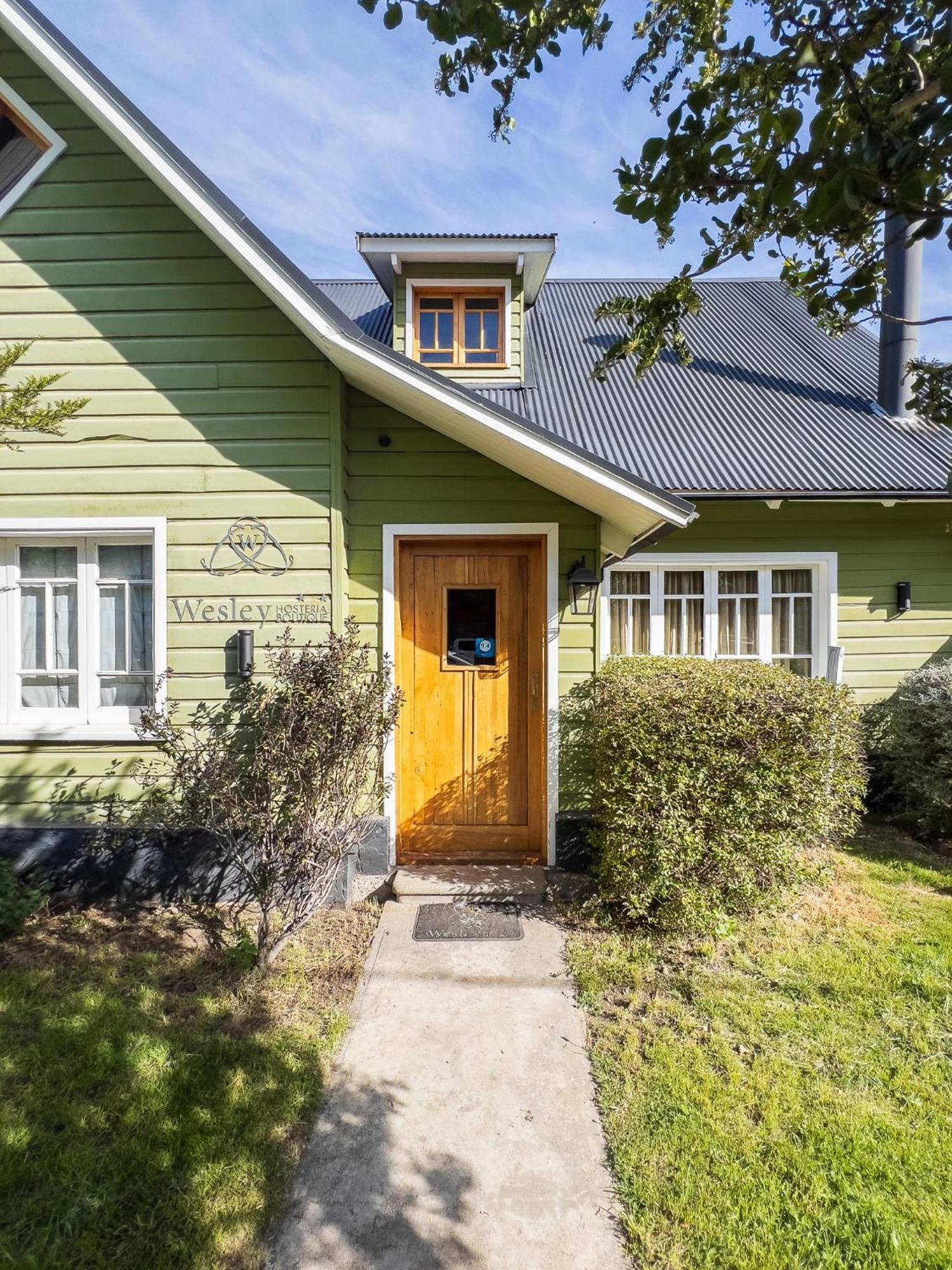 Wesley House Hosteria Boutique San Martín de los Andes المظهر الخارجي الصورة
